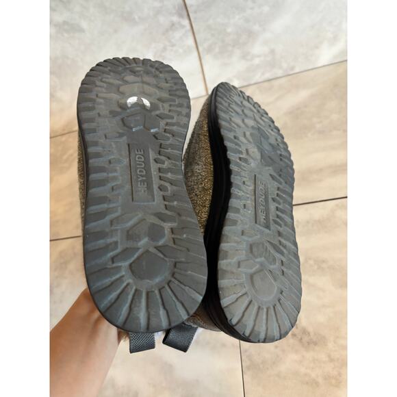 Hey Dude Denny Sleet Gray Faux Fur Comfort Woven Ankle Booties Womens 7 - Picture 6 of 7